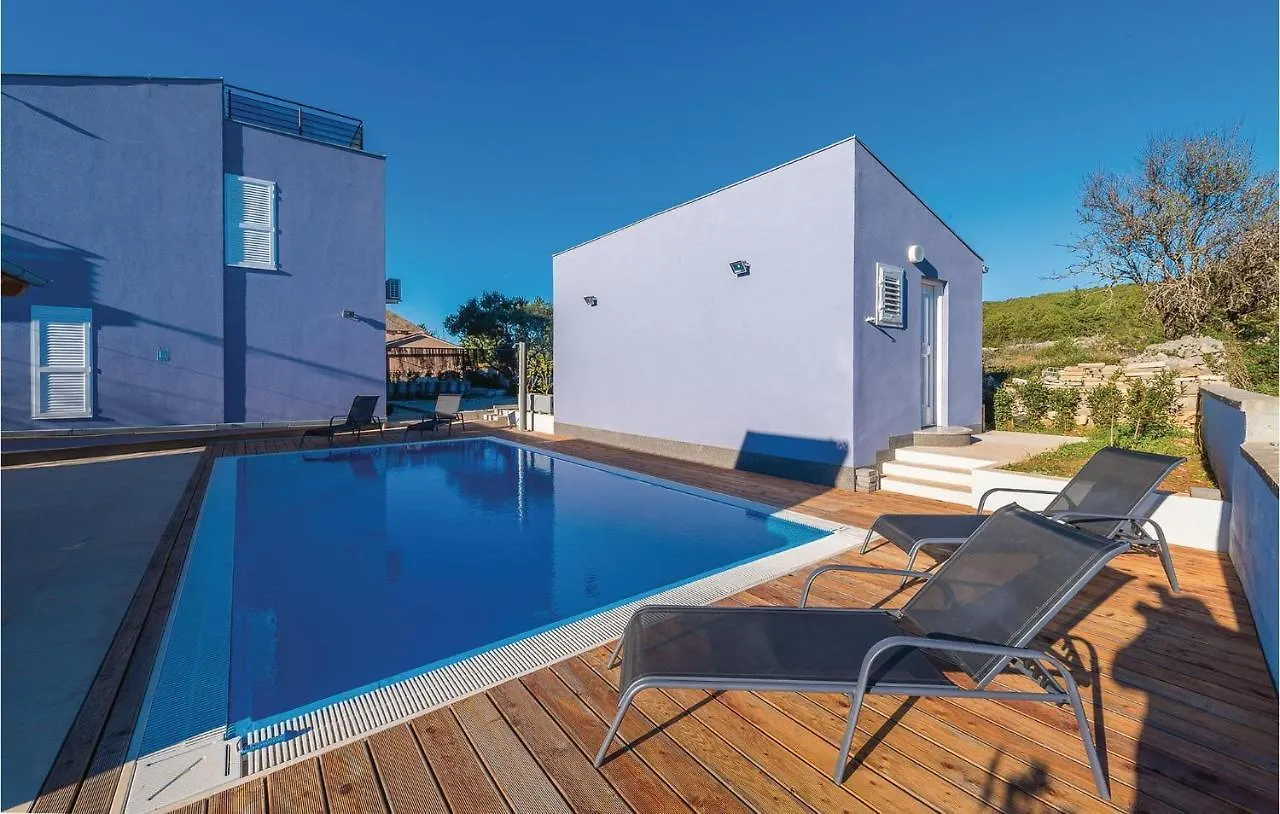Verunić Amazing Apartment In Veli Rat