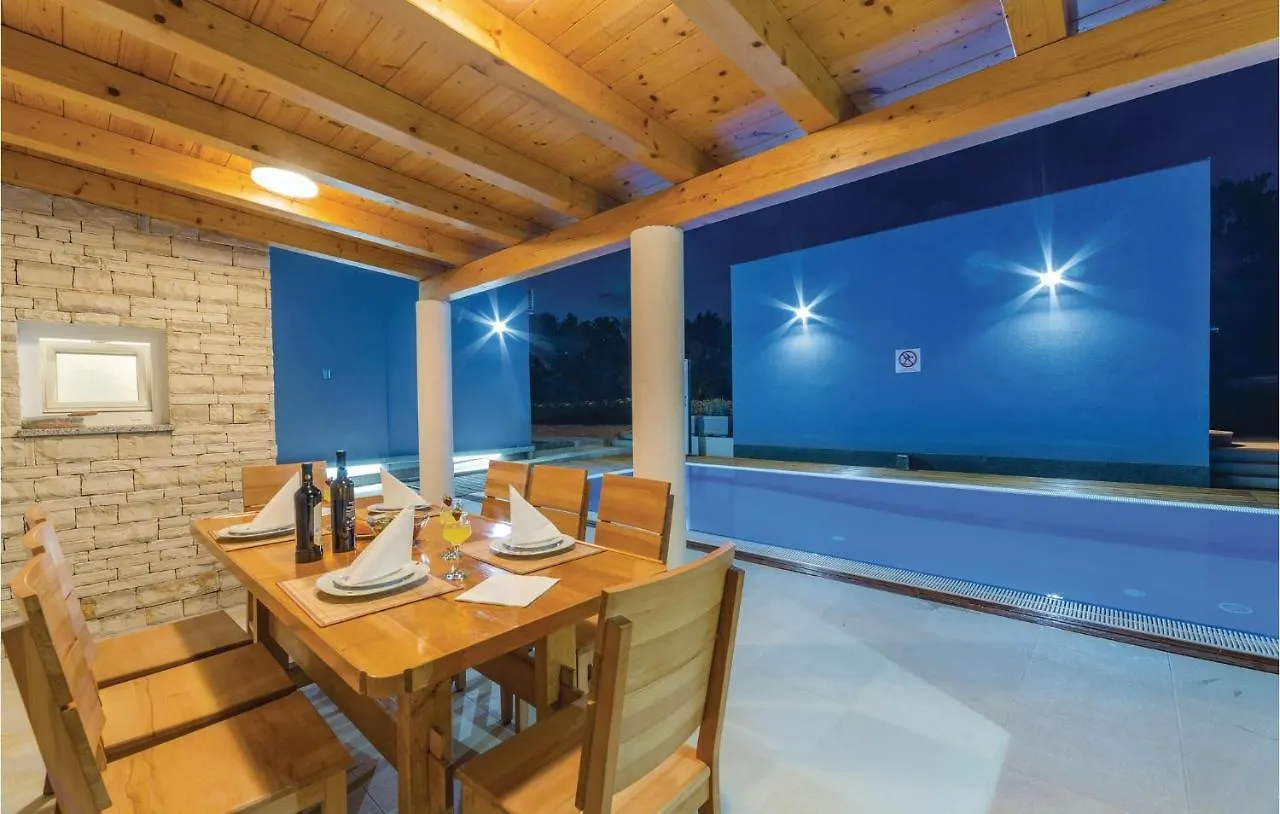 Verunić Amazing Apartment In Veli Rat