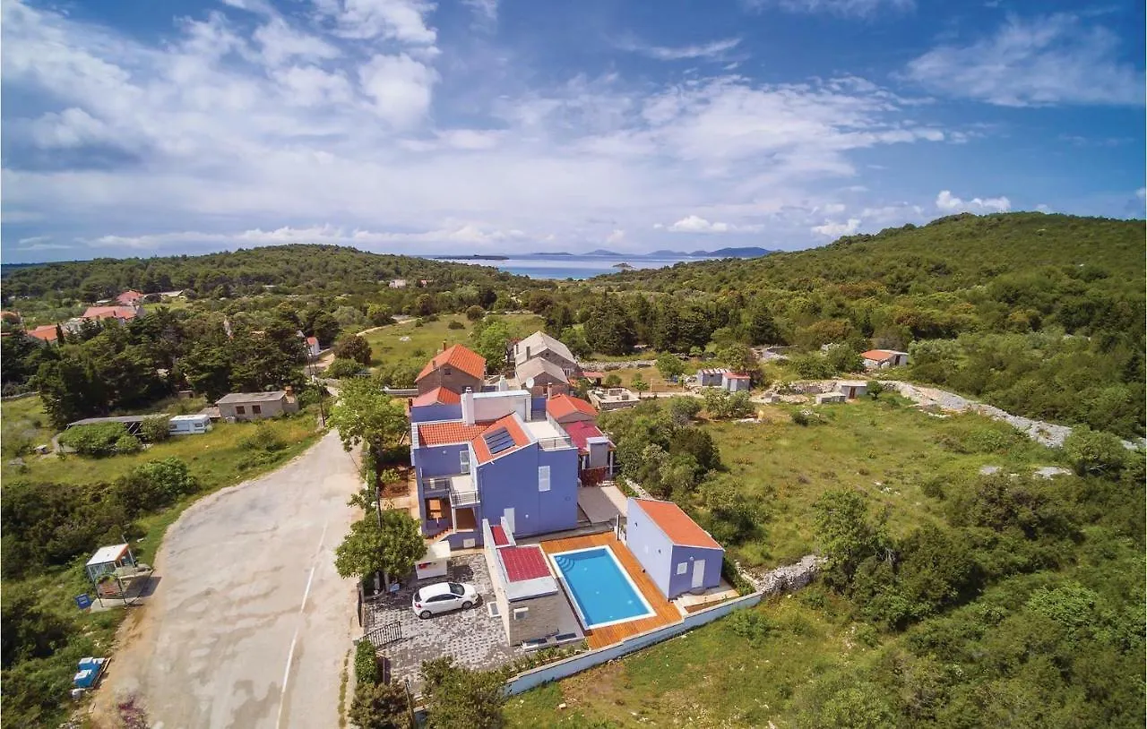 Verunić Amazing Apartment In Veli Rat קרואטיה